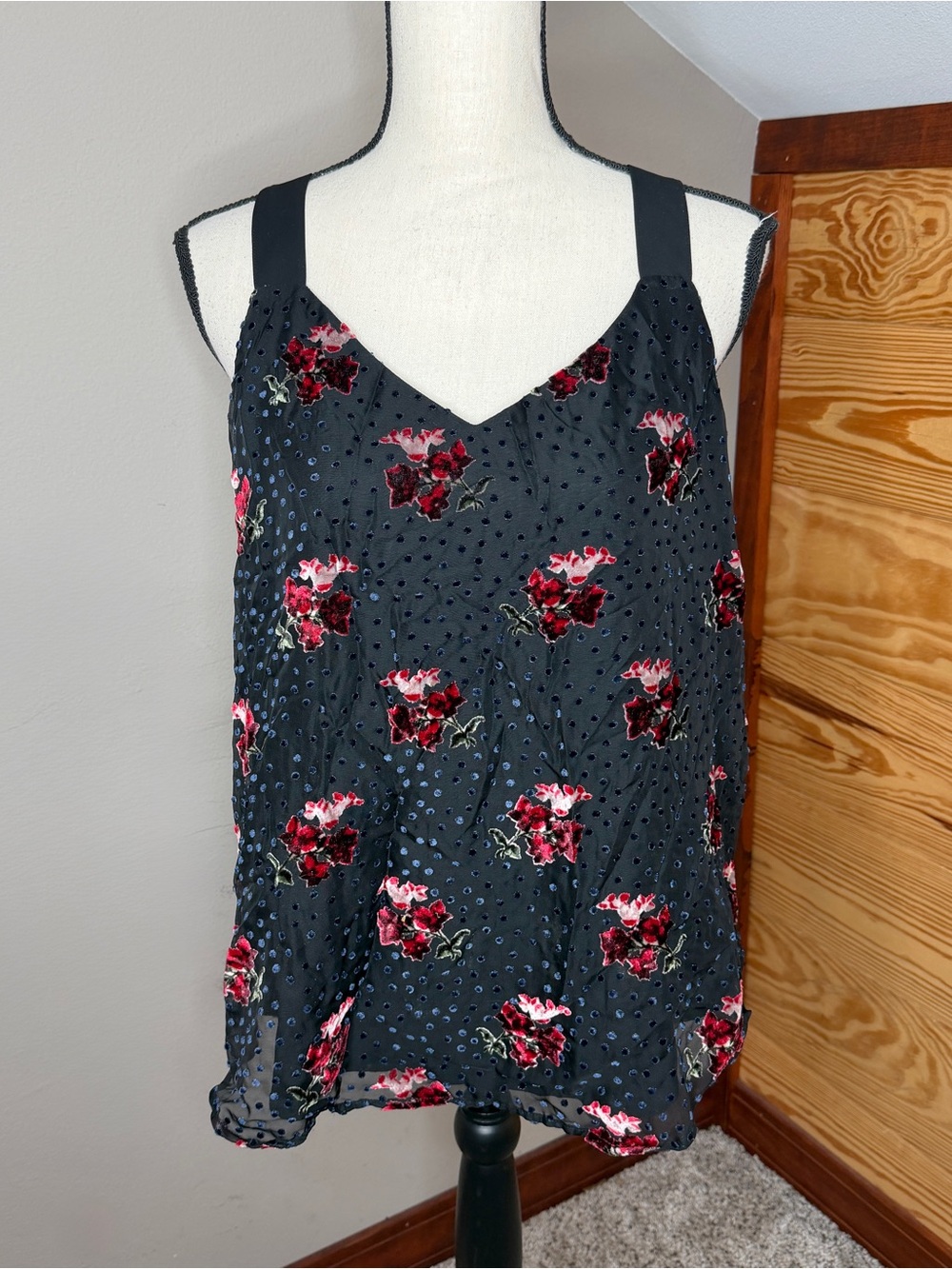 Loft Velvet Floral Swiss Dot Wide Strap V-Neck Tank Top Medium M Black Red Blue